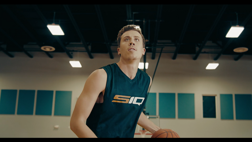 SIQ - Smart Basketball Launch feat. Duncan Robinson